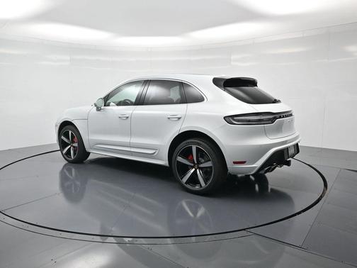 2026 Porsche Macan S