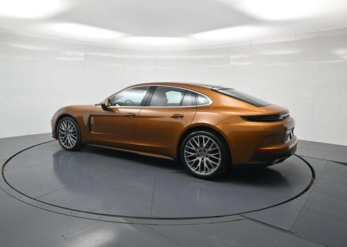 2025 Porsche Panamera 4