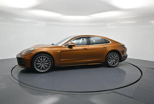 2025 Porsche Panamera 4