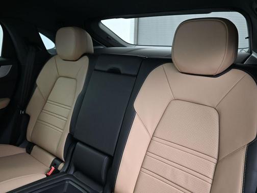 2026 Porsche Cayenne AWD