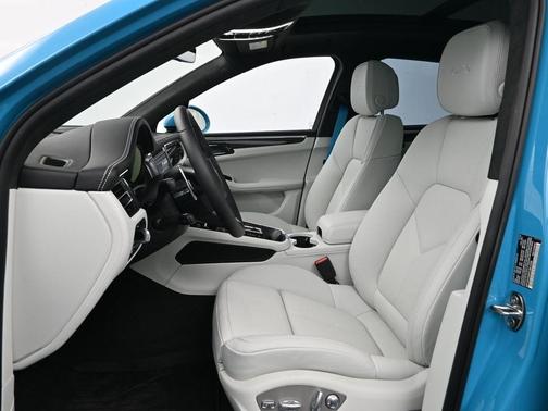 2026 Porsche Macan GTS