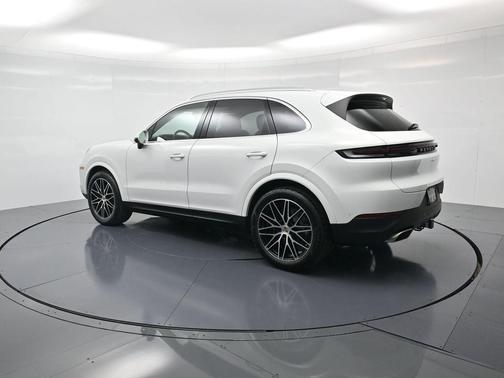2026 Porsche Cayenne Base