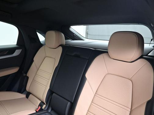 2026 Porsche Cayenne AWD