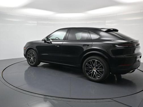 2026 Porsche Cayenne AWD