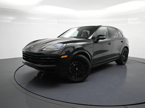 2026 Porsche Cayenne AWD