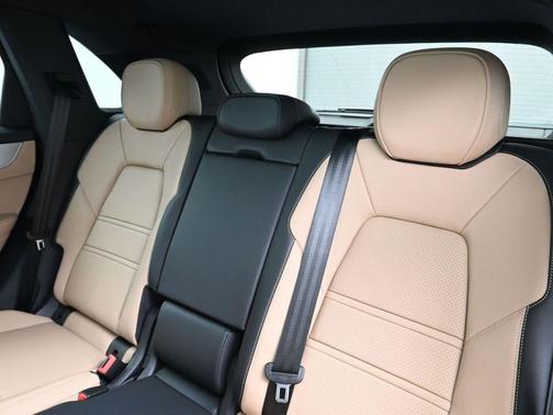 2026 Porsche Cayenne AWD