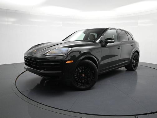 2026 Porsche Cayenne AWD