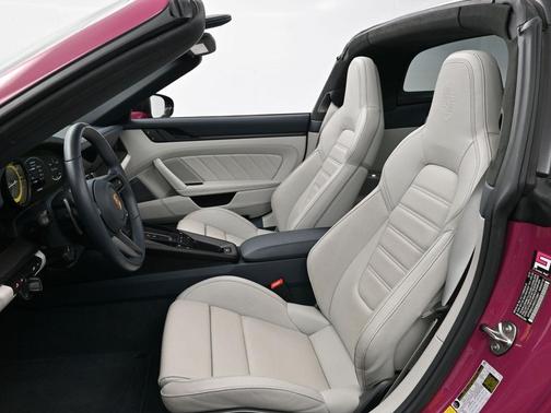 2024 Porsche 911 Targa 4 GTS