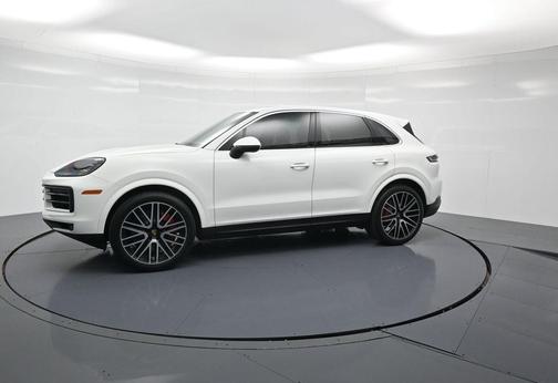 2024 Porsche Cayenne S