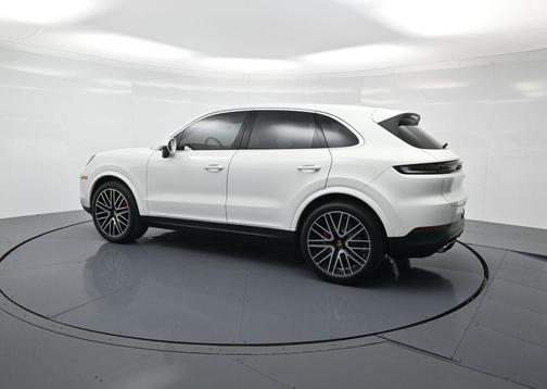 2024 Porsche Cayenne S