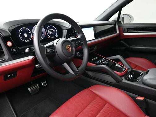2024 Porsche Cayenne S