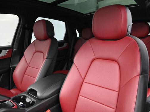2024 Porsche Cayenne S