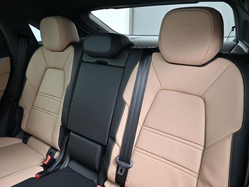 2026 Porsche Cayenne AWD