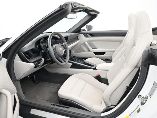 2024 Porsche 911 Carrera