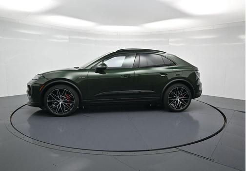 2025 Porsche Macan 4S