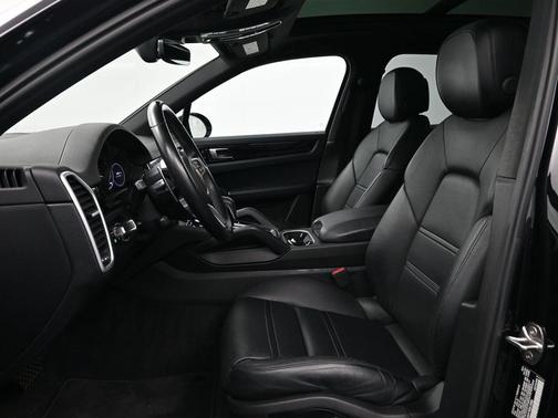 2019 Porsche Cayenne Base
