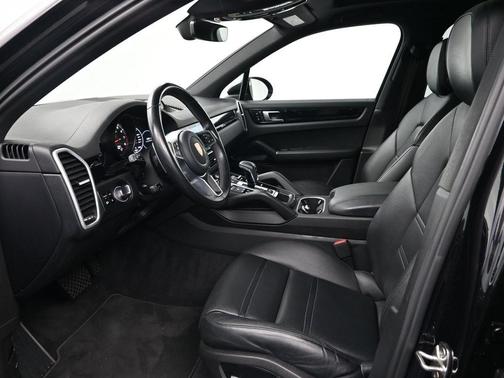 2019 Porsche Cayenne Base