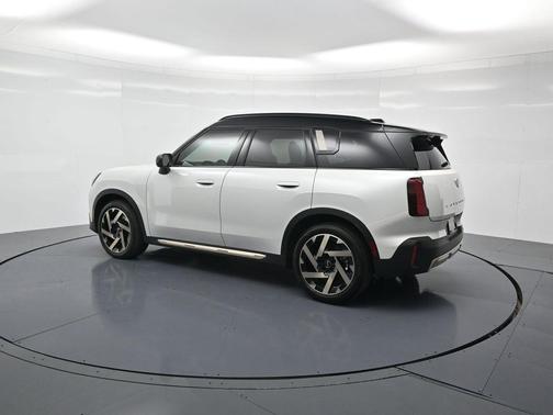 2025 MINI Countryman Base