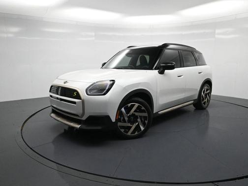 2025 MINI Countryman Base