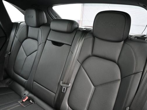 2021 Porsche Macan GTS