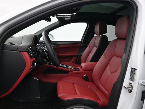 White 2026 Porsche Macan Base