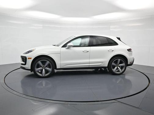 2023 Porsche Macan 