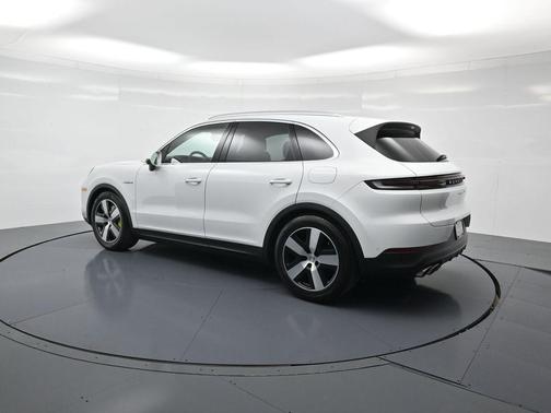 2026 Porsche Cayenne S