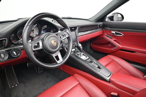 Jet Black Metallic 2019 Porsche 911 Carrera S