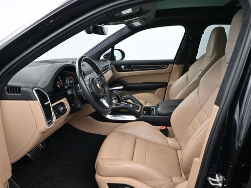 2021 Porsche Cayenne Turbo