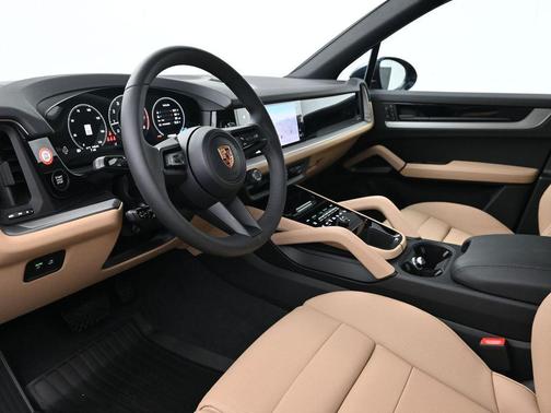 Blue Metallic 2026 Porsche Cayenne Base