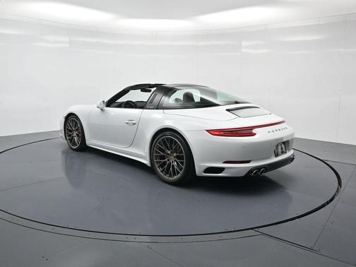 2018 Porsche 911 Targa 4S