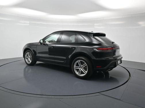 2024 Porsche Macan 