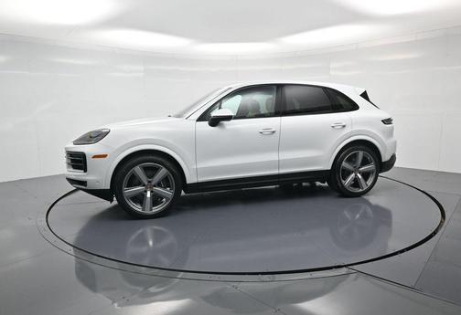 Carrara White Metallic 2026 Porsche Cayenne Base