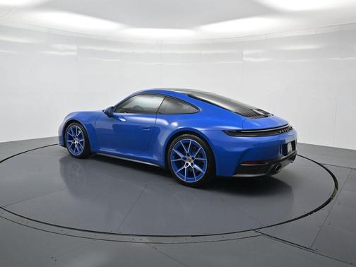 2025 Porsche 911 Carrera