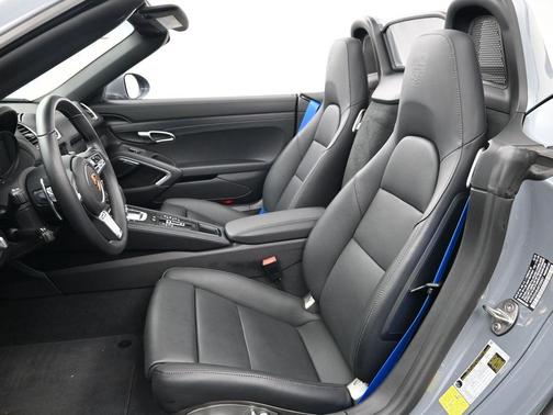 2025 Porsche 718 Boxster GTS 4.0