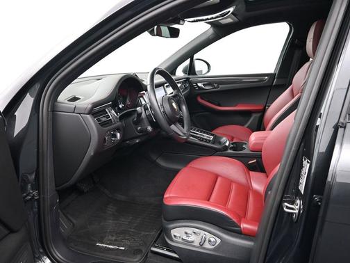 2024 Porsche Macan GTS