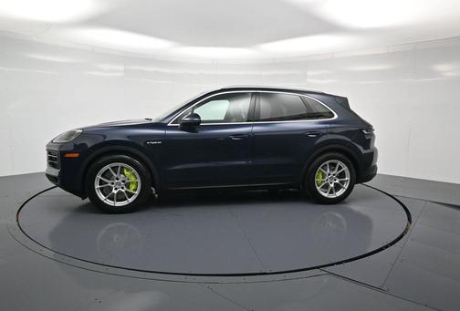 2026 Porsche Cayenne AWD