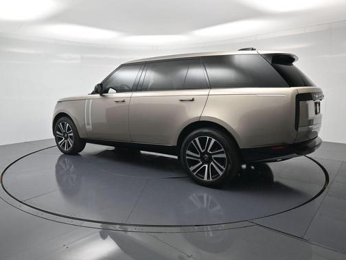 Batumi Gold 2023 Land Rover Range Rover Autobiography