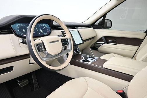Batumi Gold 2023 Land Rover Range Rover Autobiography