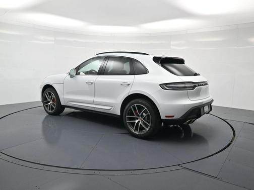 2026 Porsche Macan S