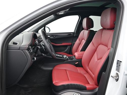 2026 Porsche Macan T