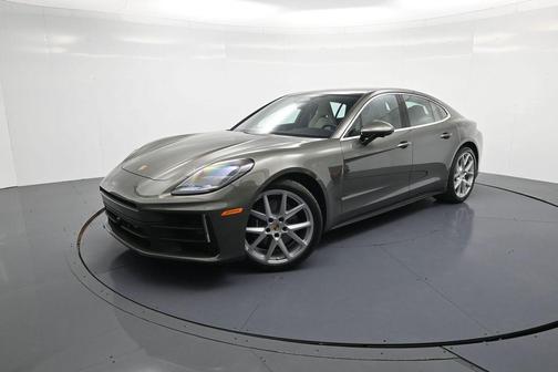 Green 2026 Porsche Panamera 4