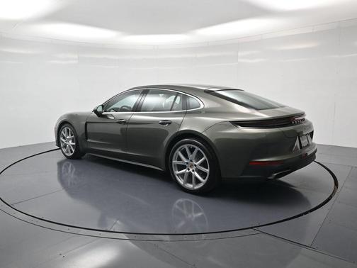 Green 2026 Porsche Panamera 4