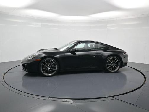 2021 Porsche 911 Carrera
