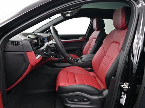 2026 Porsche Cayenne AWD