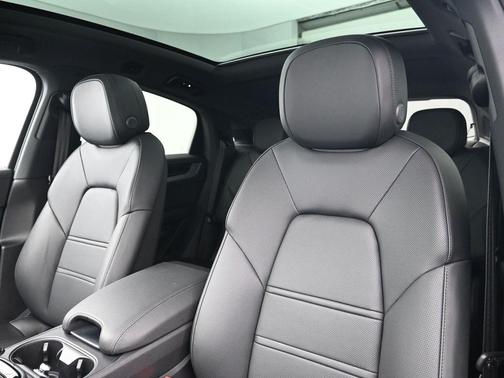 2026 Porsche Cayenne AWD