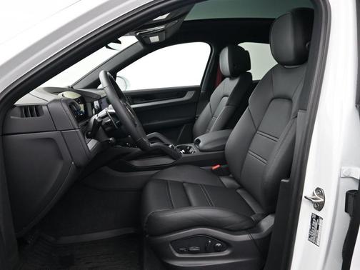 2026 Porsche Cayenne AWD