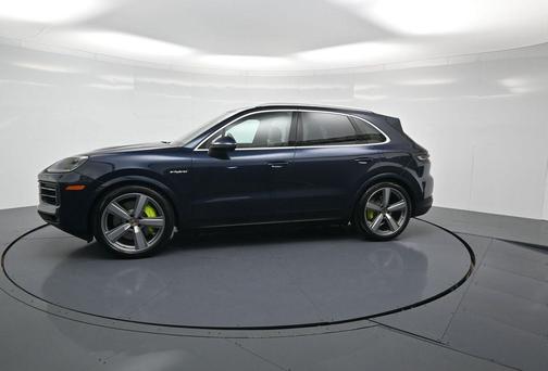 2026 Porsche Cayenne AWD