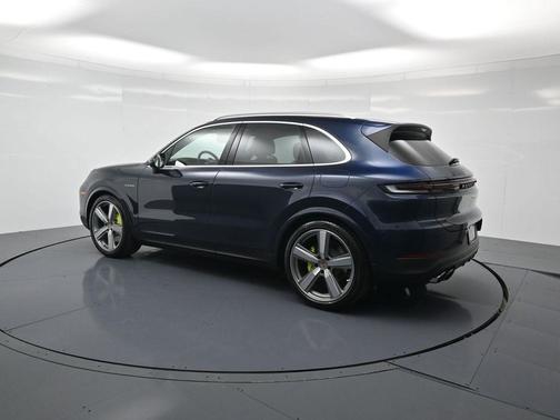 2026 Porsche Cayenne AWD