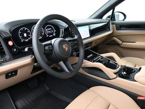 2026 Porsche Cayenne AWD